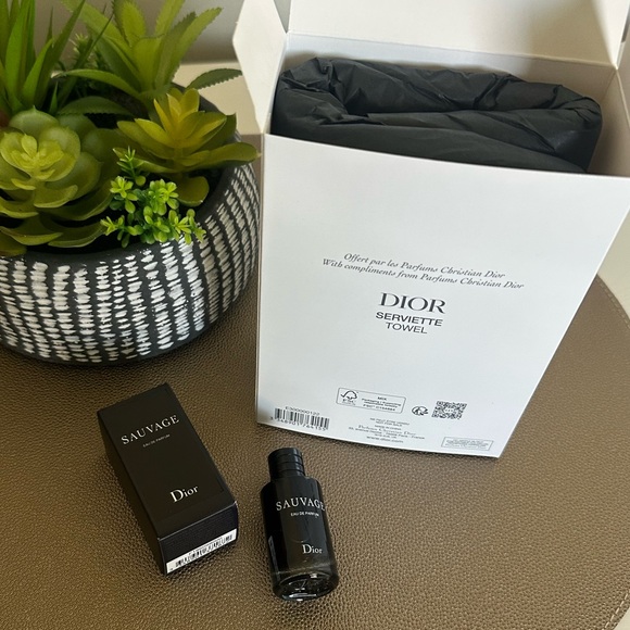 NWT Dior Towel, Skincare, & Sauvage Fragrance Bundle - Picture 2 of 13